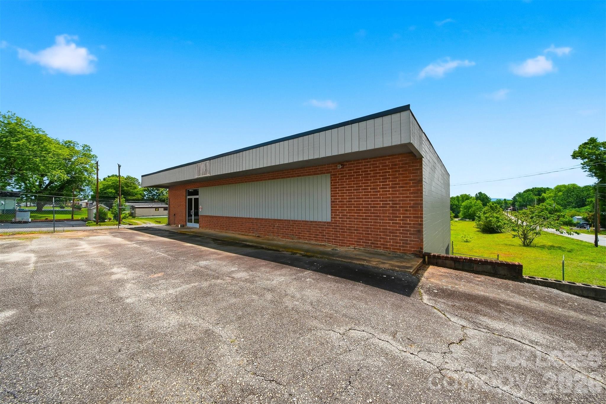 2553 1st Avenue SW Hickory NC 28602