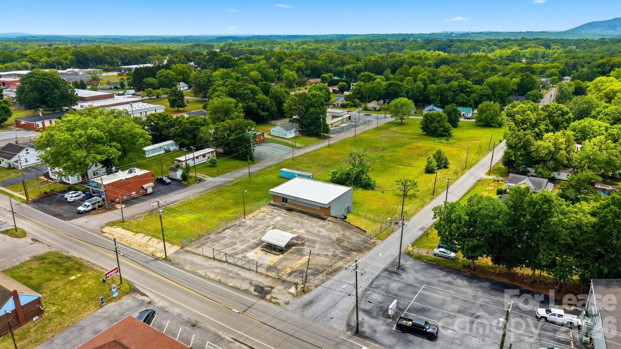2553 1st Avenue SW Hickory NC 28602