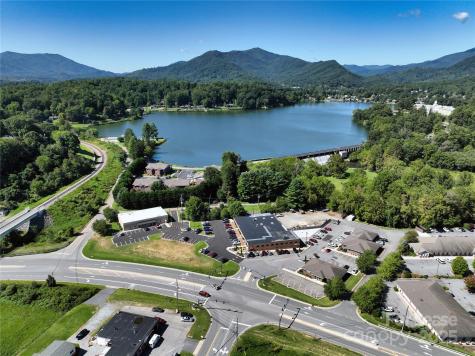 13 Haywood Office Park Waynesville NC 28785
