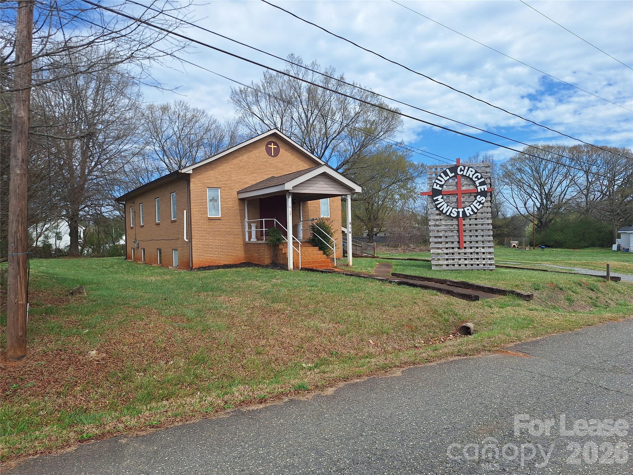 914 W Carolina Avenue Bessemer City NC 28016