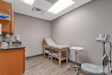 120 Chadwick Square Court Hendersonville NC 28739