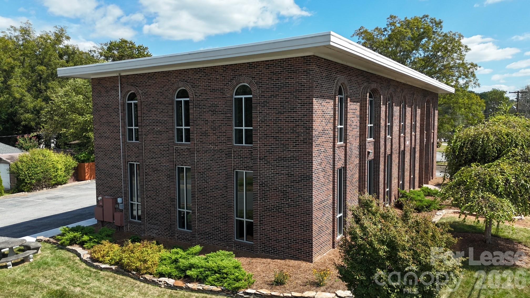 375 10th Avenue Drive NE Hickory NC 28601