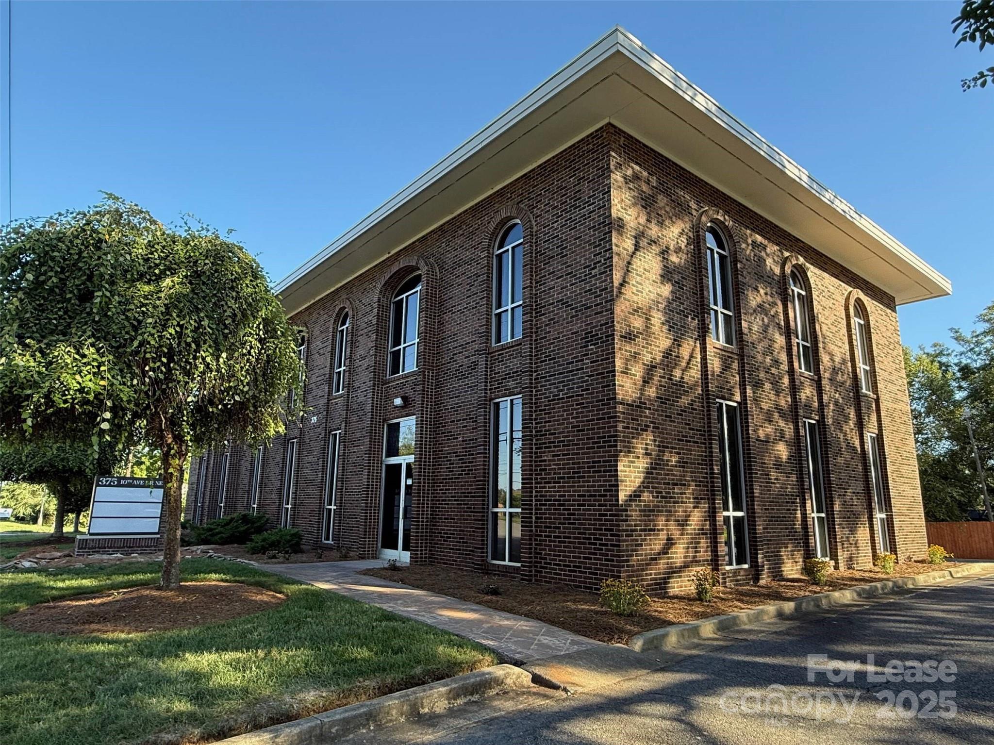 375 10th Avenue Drive NE Hickory NC 28601