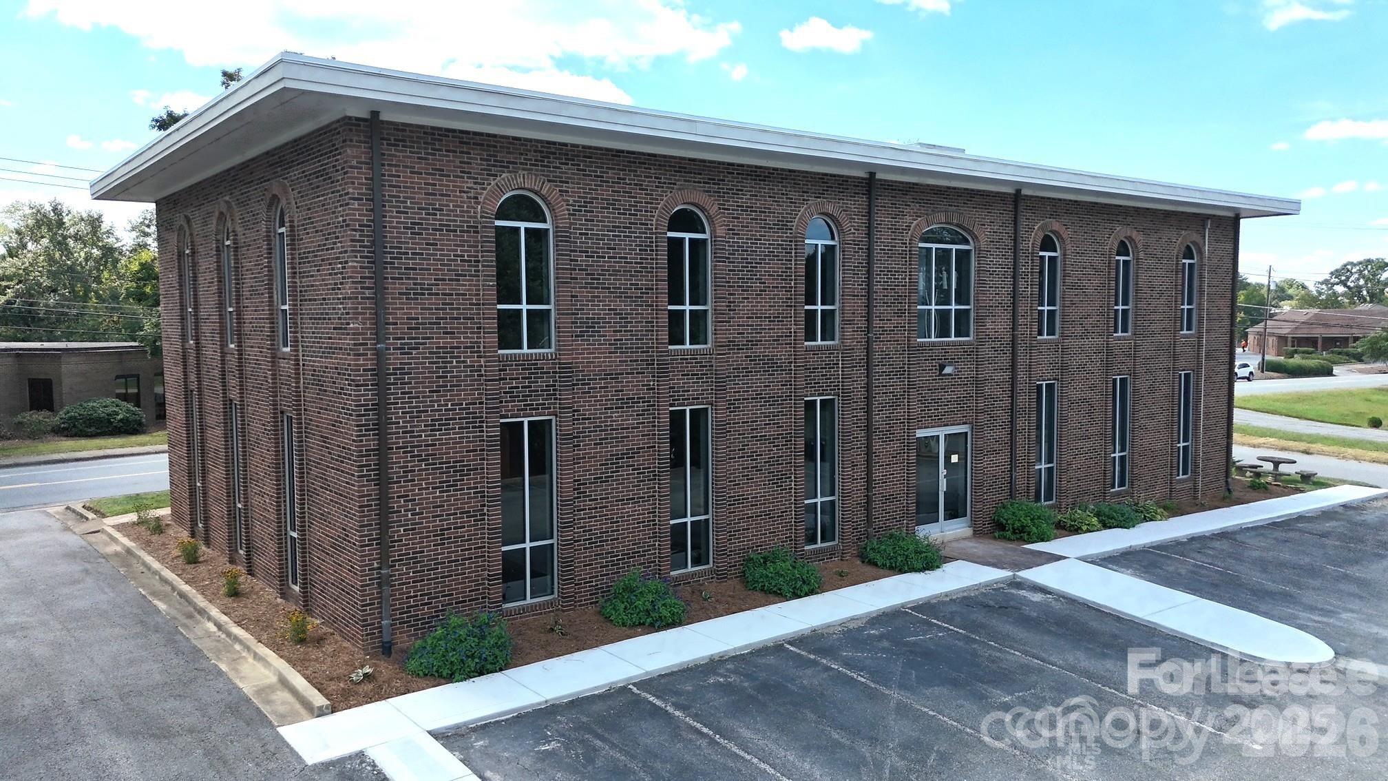 375 10th Avenue Drive NE Hickory NC 28601