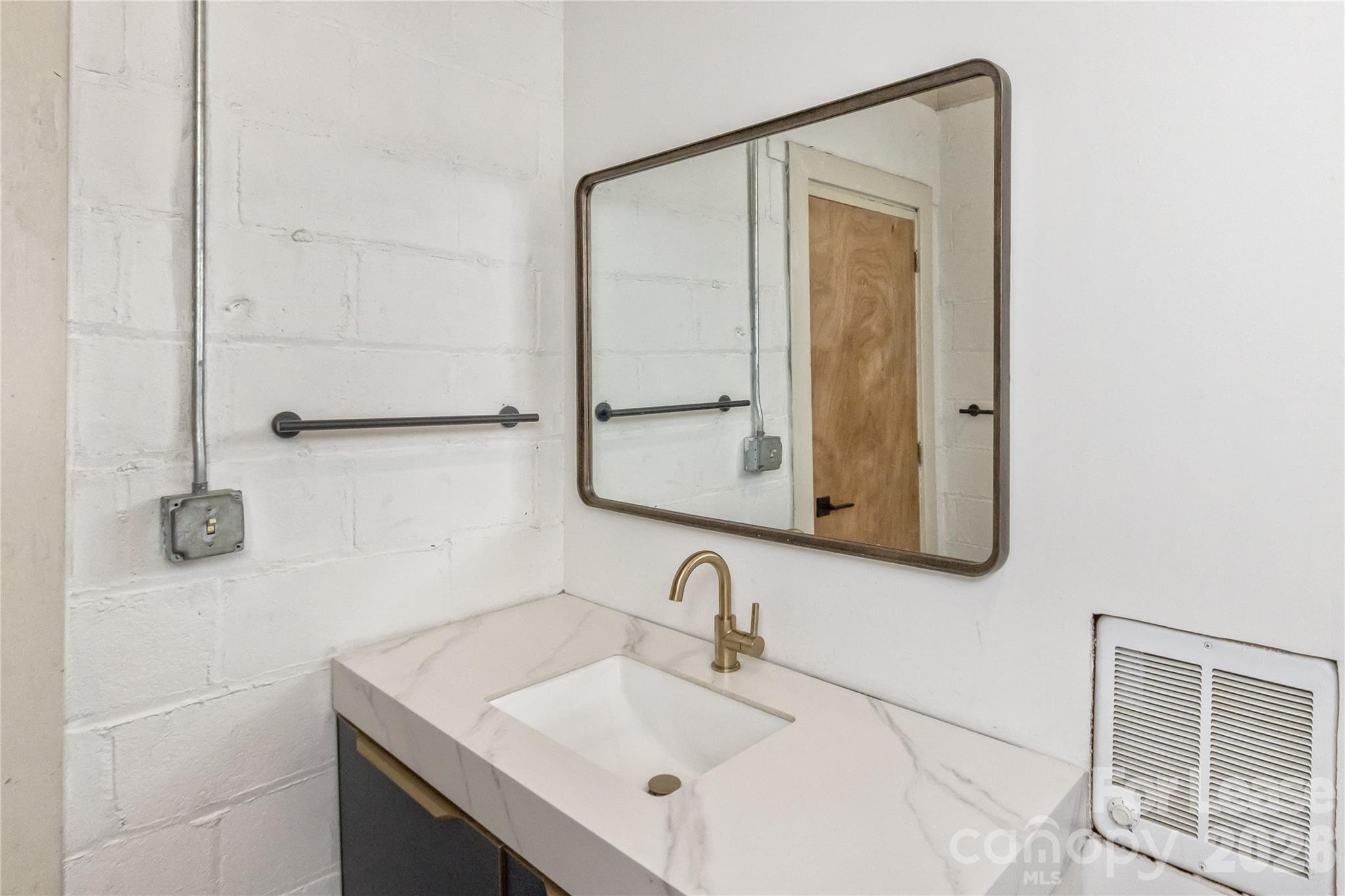 46 Aston Street Asheville NC 28801