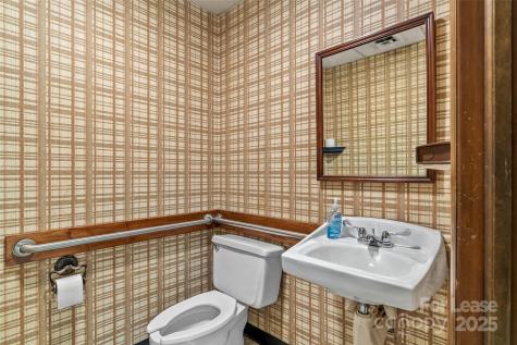 522 W Fleming Drive Morganton NC 28655