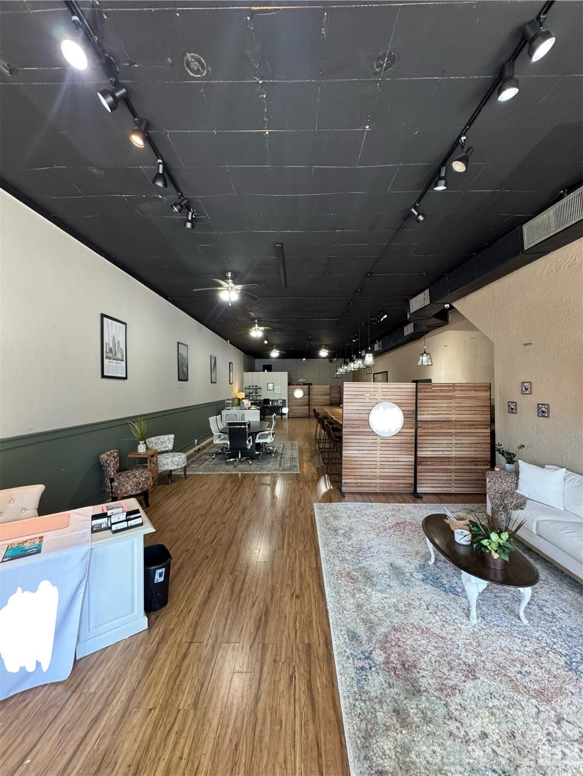 305 N Main Street N Hendersonville NC 28792