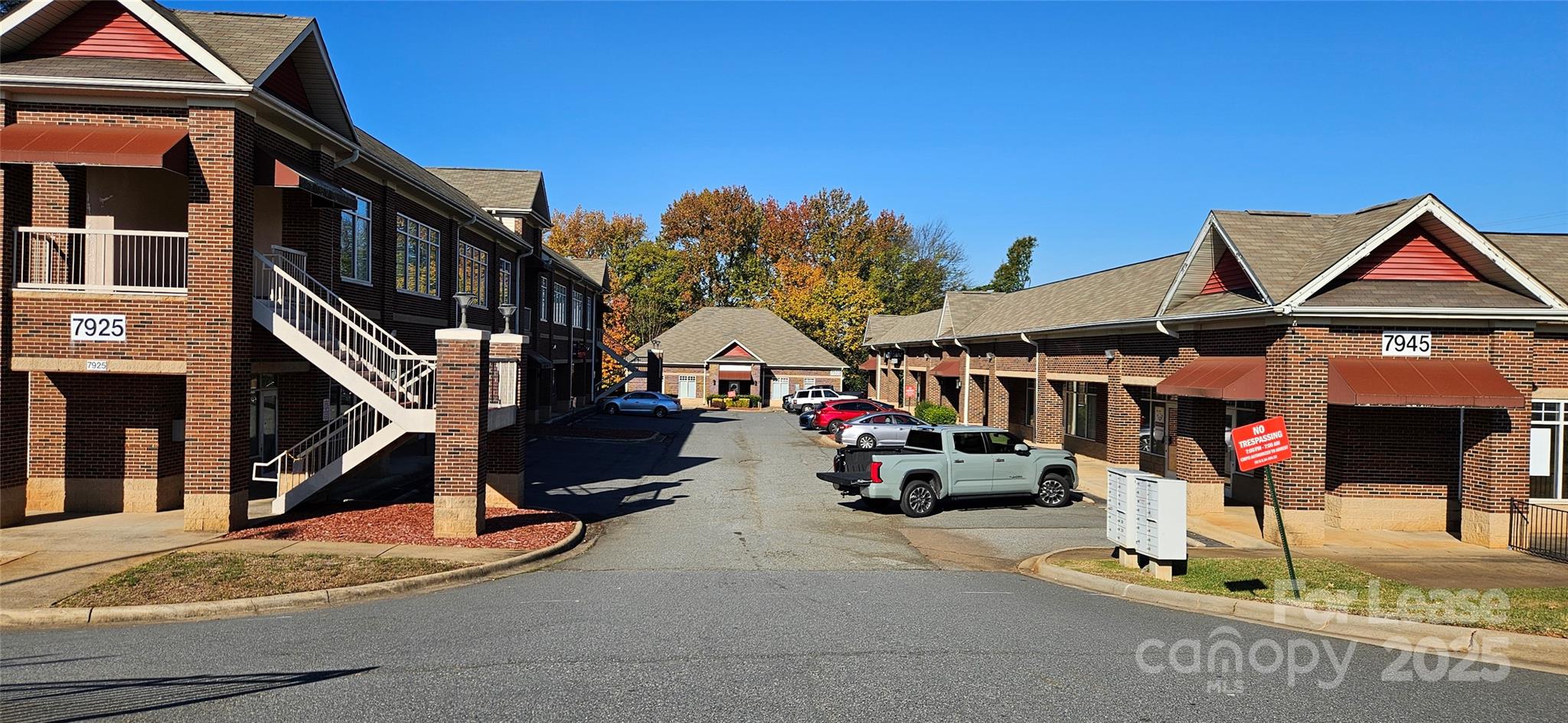 7925 N Tryon Street Charlotte NC 28262