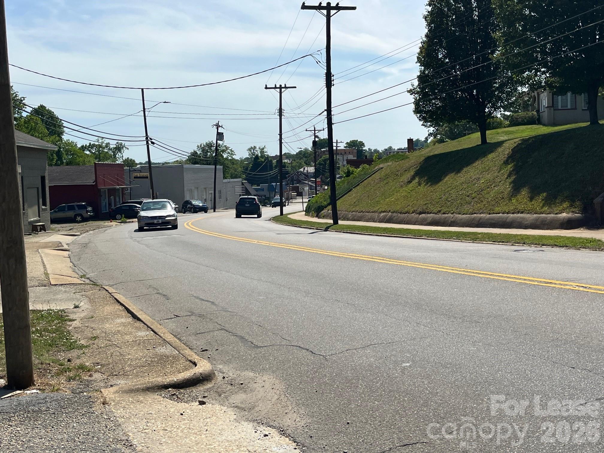 466 E Court Street Marion NC 28752