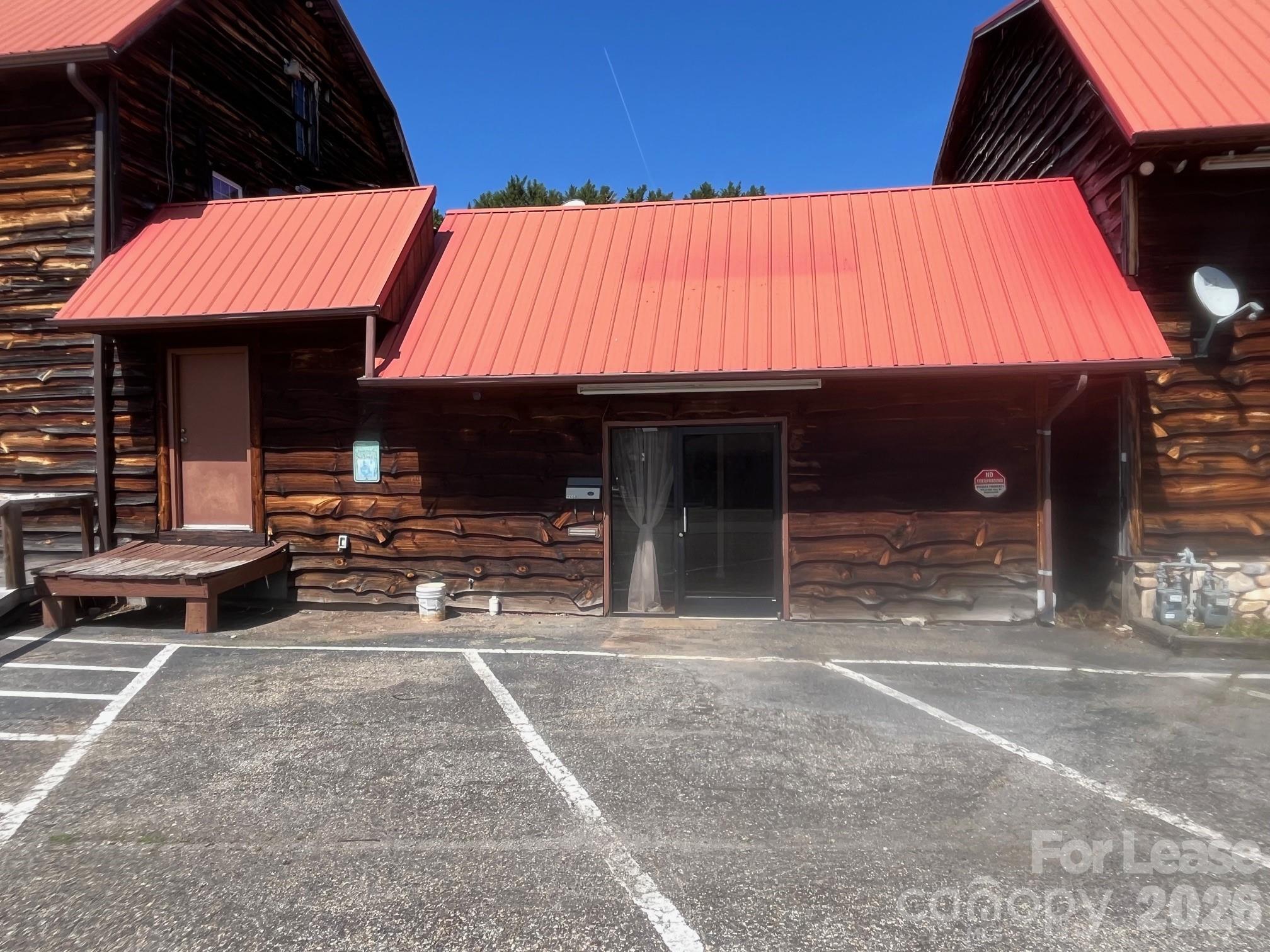 466 E Court Street Marion NC 28752