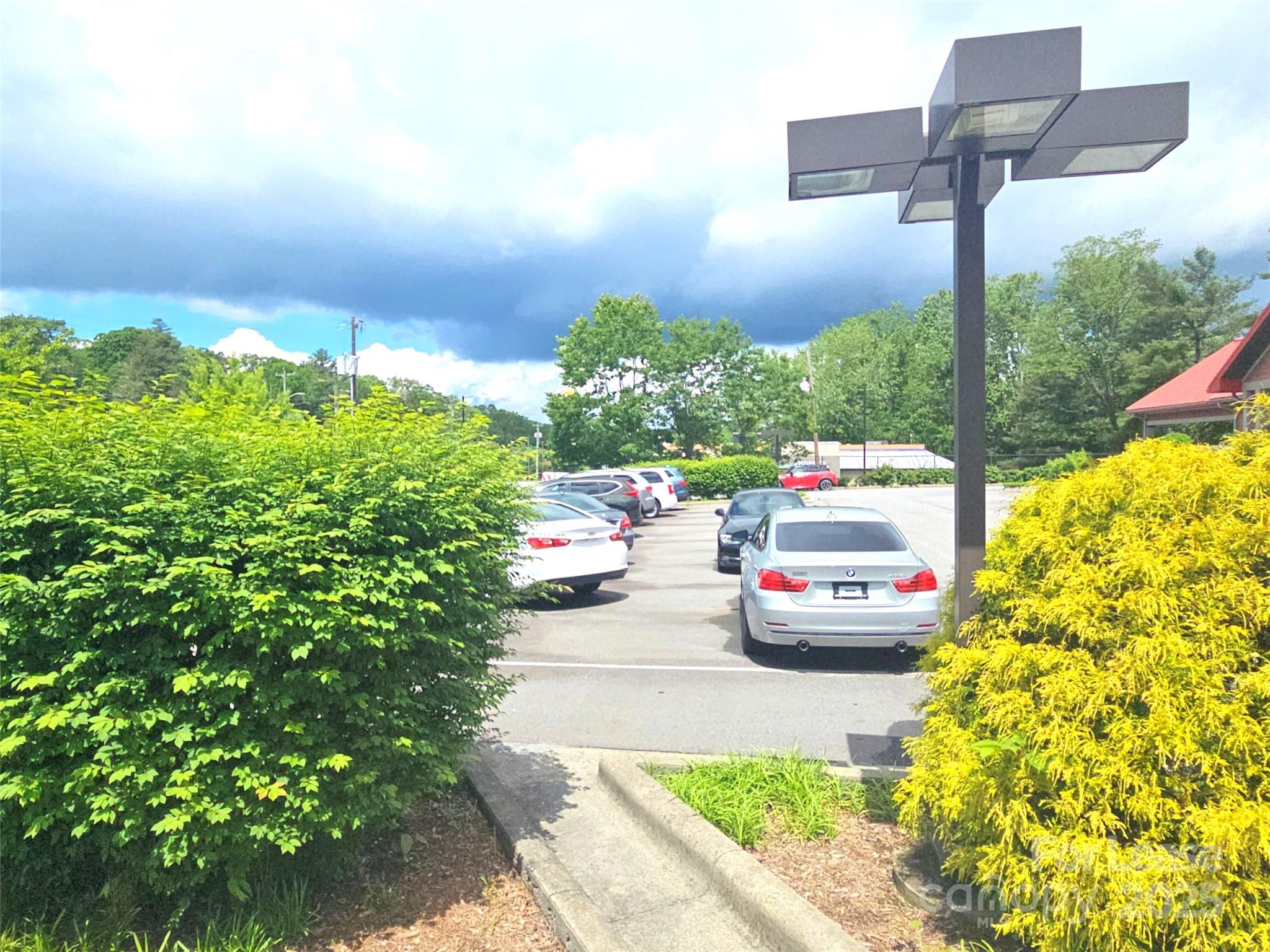1216 Asheville Highway Hendersonville NC 28791
