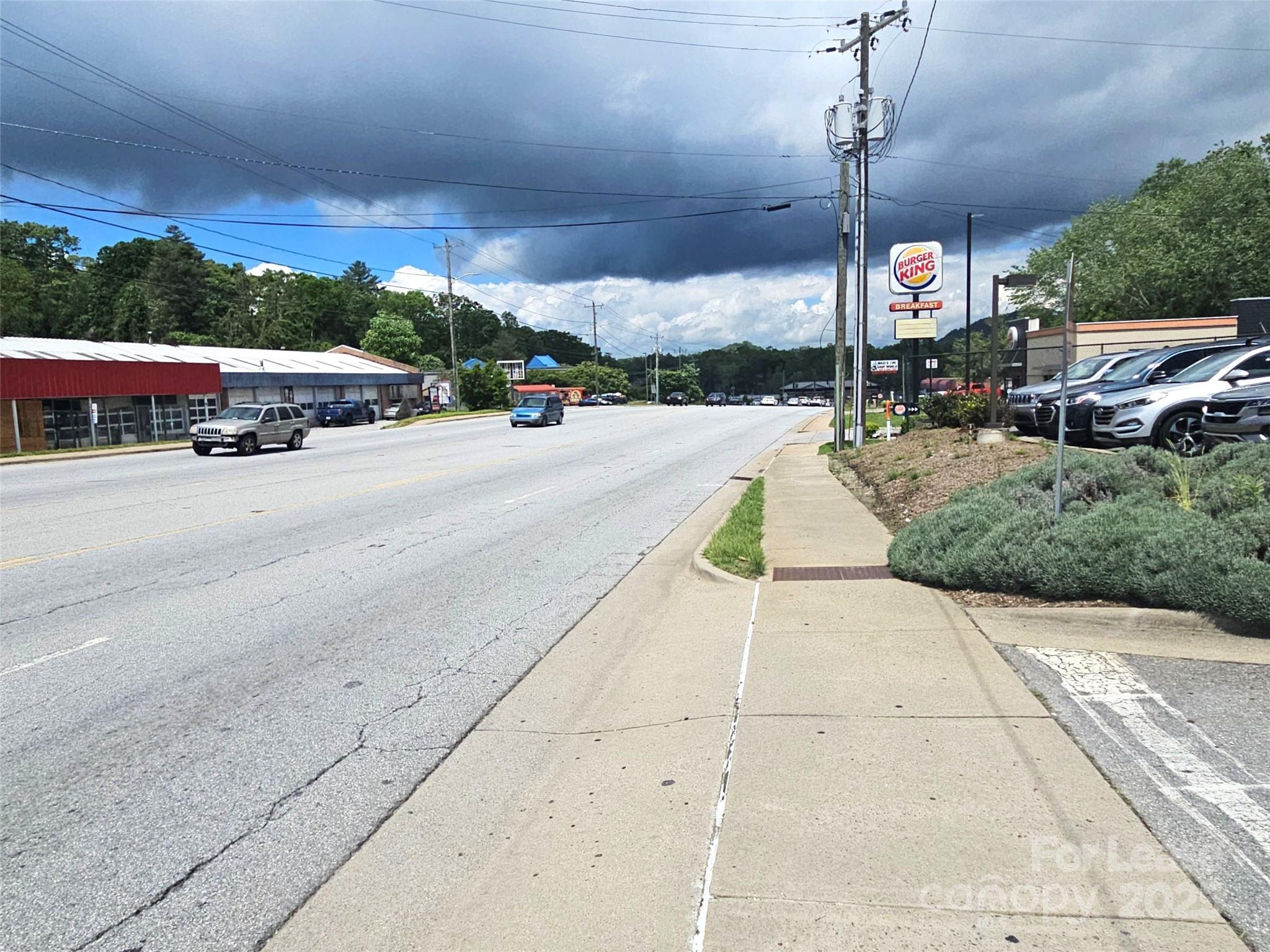 1216 Asheville Highway Hendersonville NC 28791