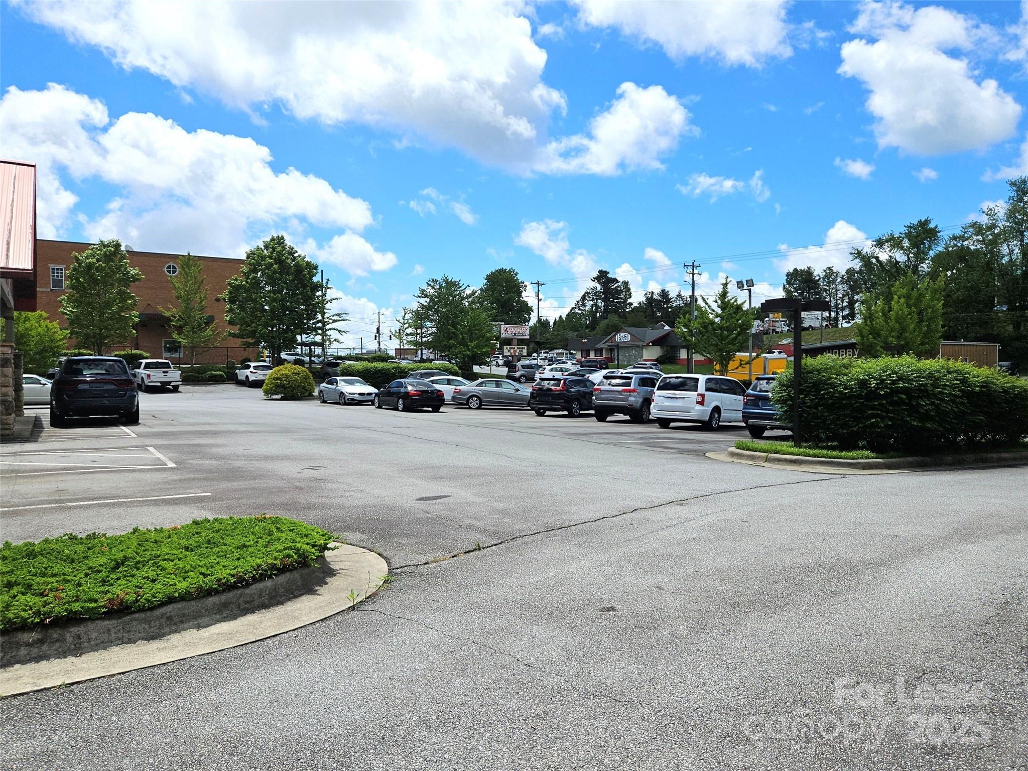 1216 Asheville Highway Hendersonville NC 28791