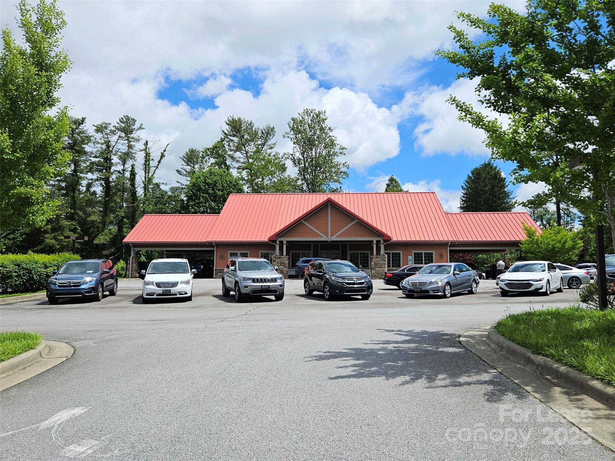 1216 Asheville Highway Hendersonville NC 28791