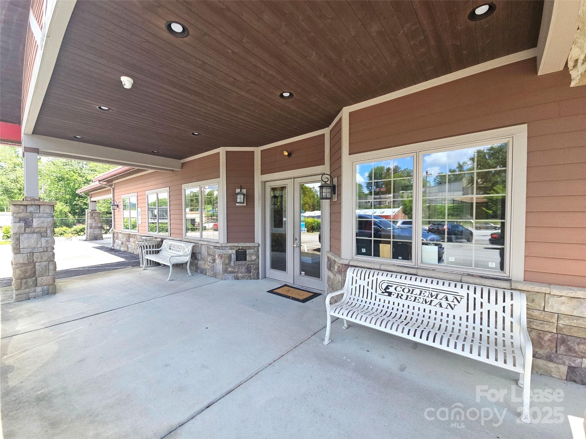 1216 Asheville Highway Hendersonville NC 28791