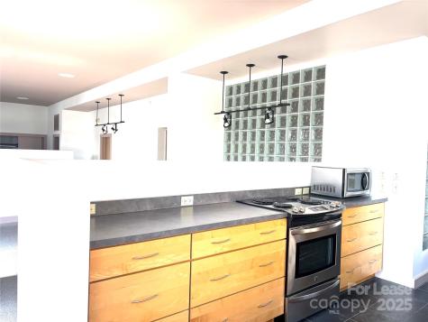 38 1/2 Battery Park Avenue Asheville NC 28801
