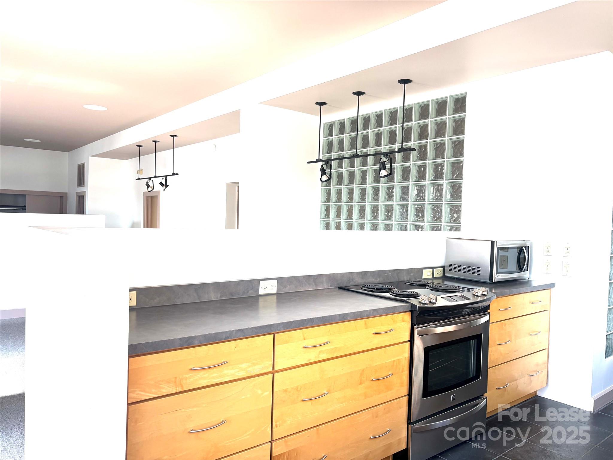 38 1/2 Battery Park Avenue Asheville NC 28801