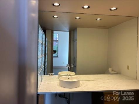 38 1/2 Battery Park Avenue Asheville NC 28801