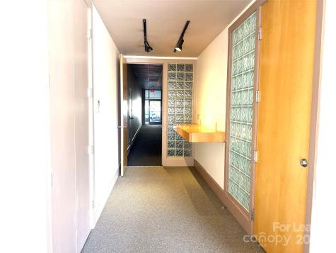 38 1/2 Battery Park Avenue Asheville NC 28801
