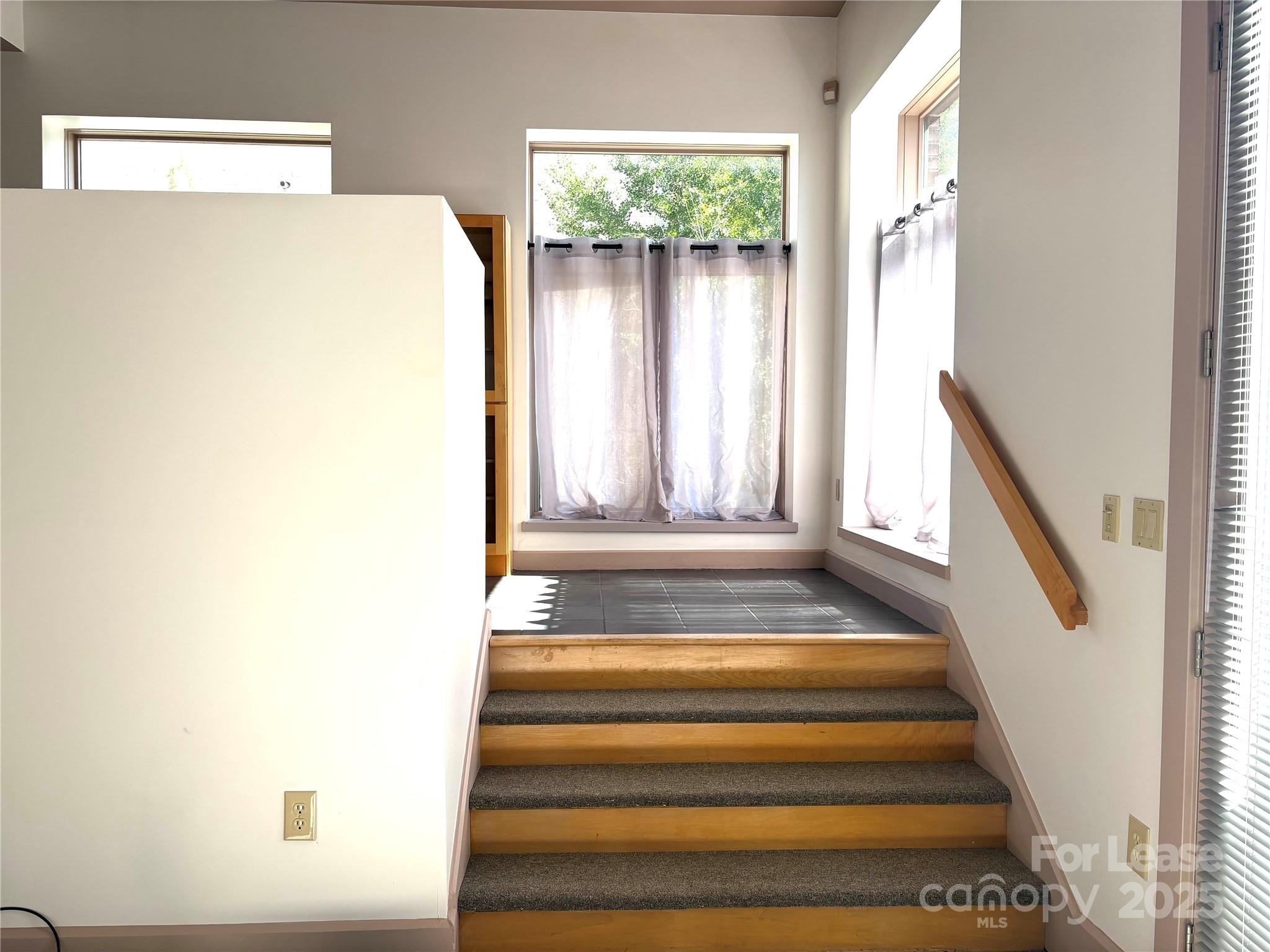 38 1/2 Battery Park Avenue Asheville NC 28801