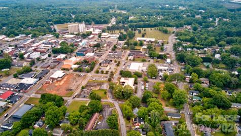 103 N College Avenue Newton NC 28658