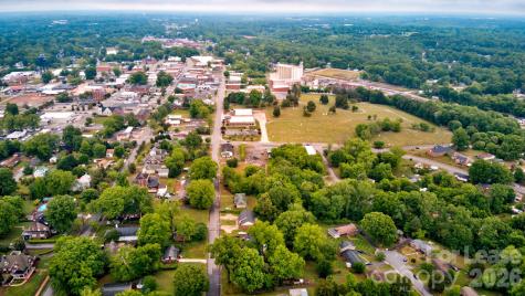 103 N College Avenue Newton NC 28658