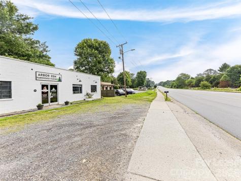 3156 Us 70 Highway Black Mountain NC 28711