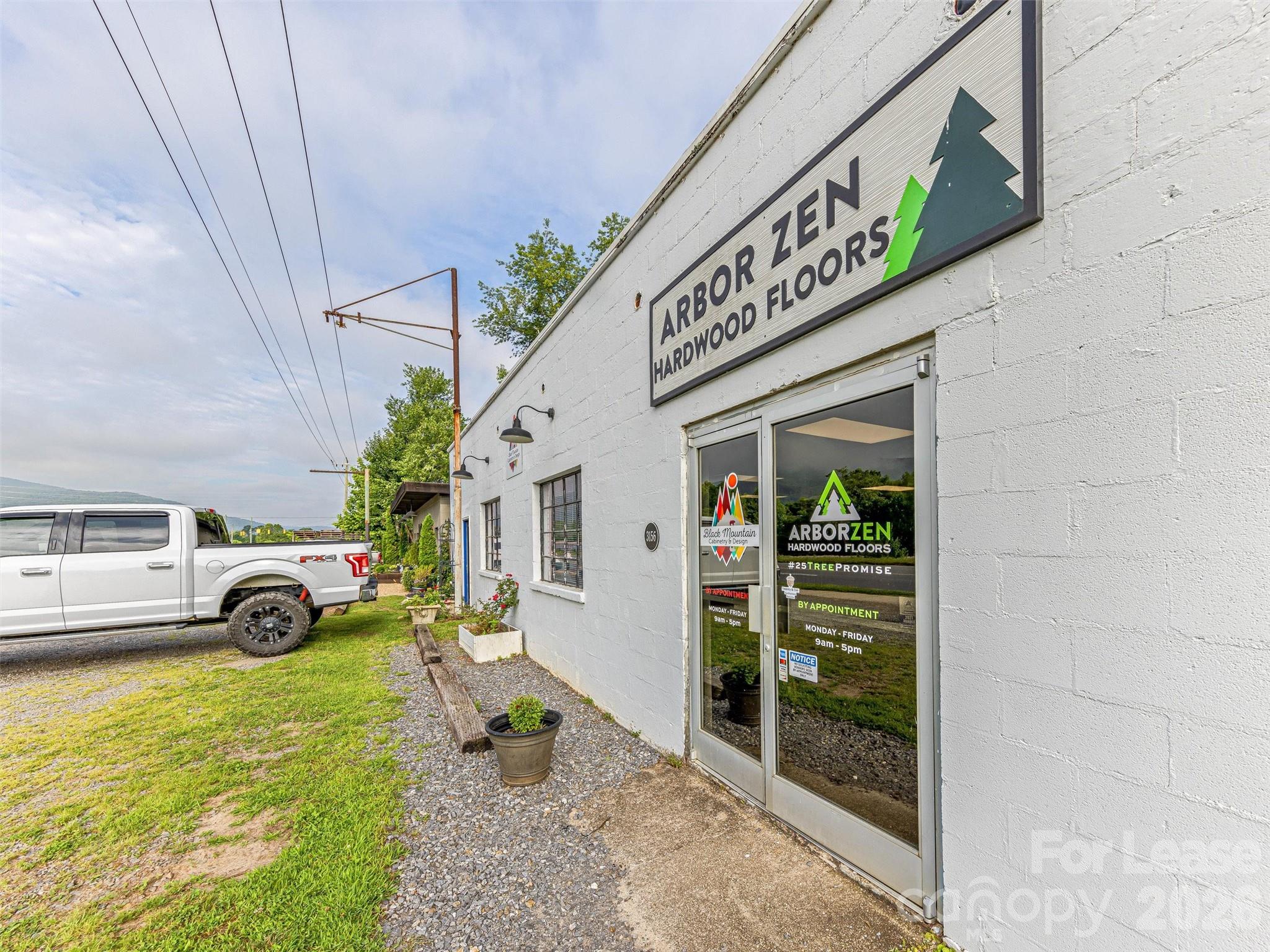 3156 Us 70 Highway Black Mountain NC 28711