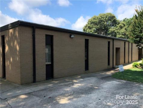 352 2nd Street NW Hickory NC 28601