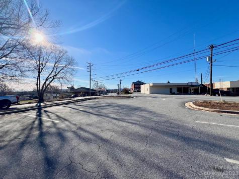 21 Main Avenue Drive Taylorsville NC 28681