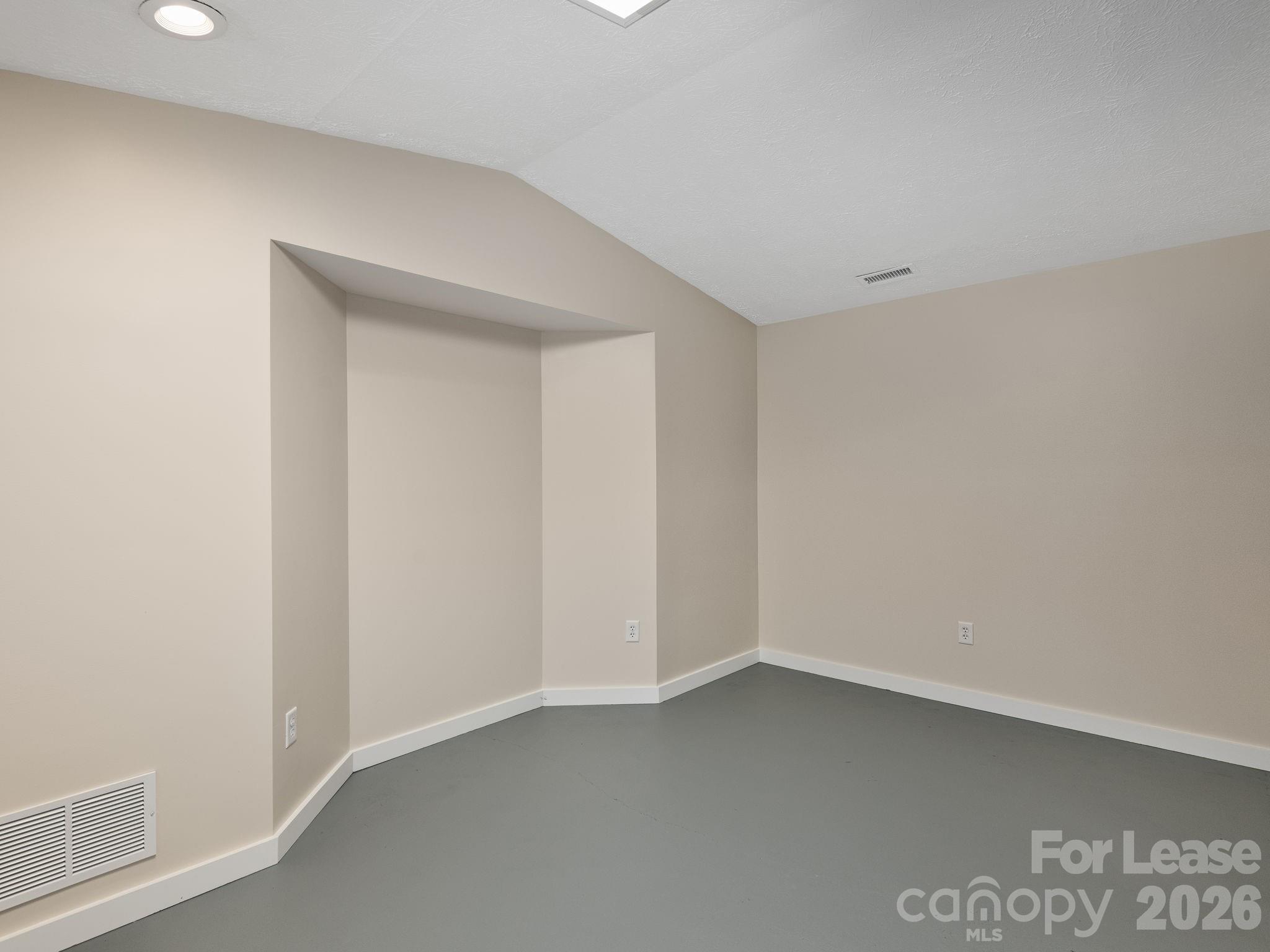 732 Jonesborough Street Hendersonville NC 28739