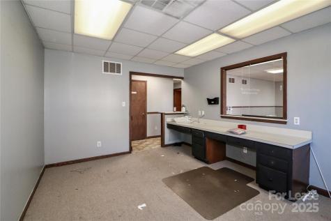 21 E A Street Newton NC 28658