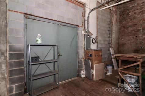 21 E A Street Newton NC 28658