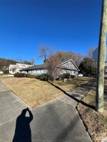 418 S South Street Gastonia NC 28052