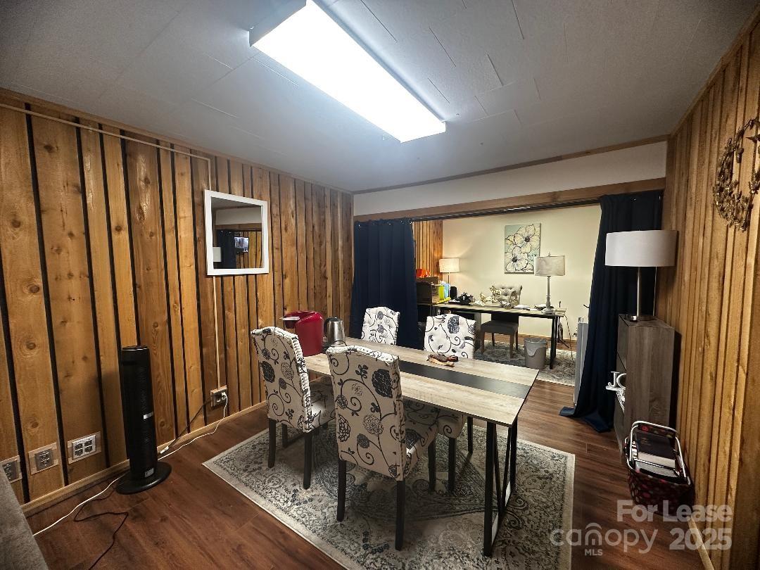 111 E Charlotte Avenue Mount Holly NC 28120