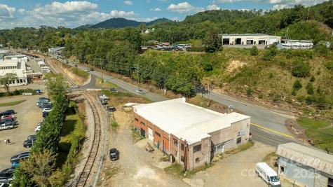 860 Riverside Drive Asheville NC 28804