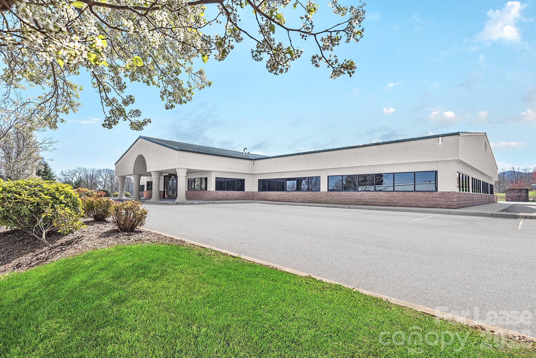 2 Trident Drive Arden NC 28704