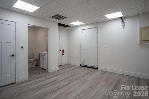 207 S Academy Street Lincolnton NC 28092