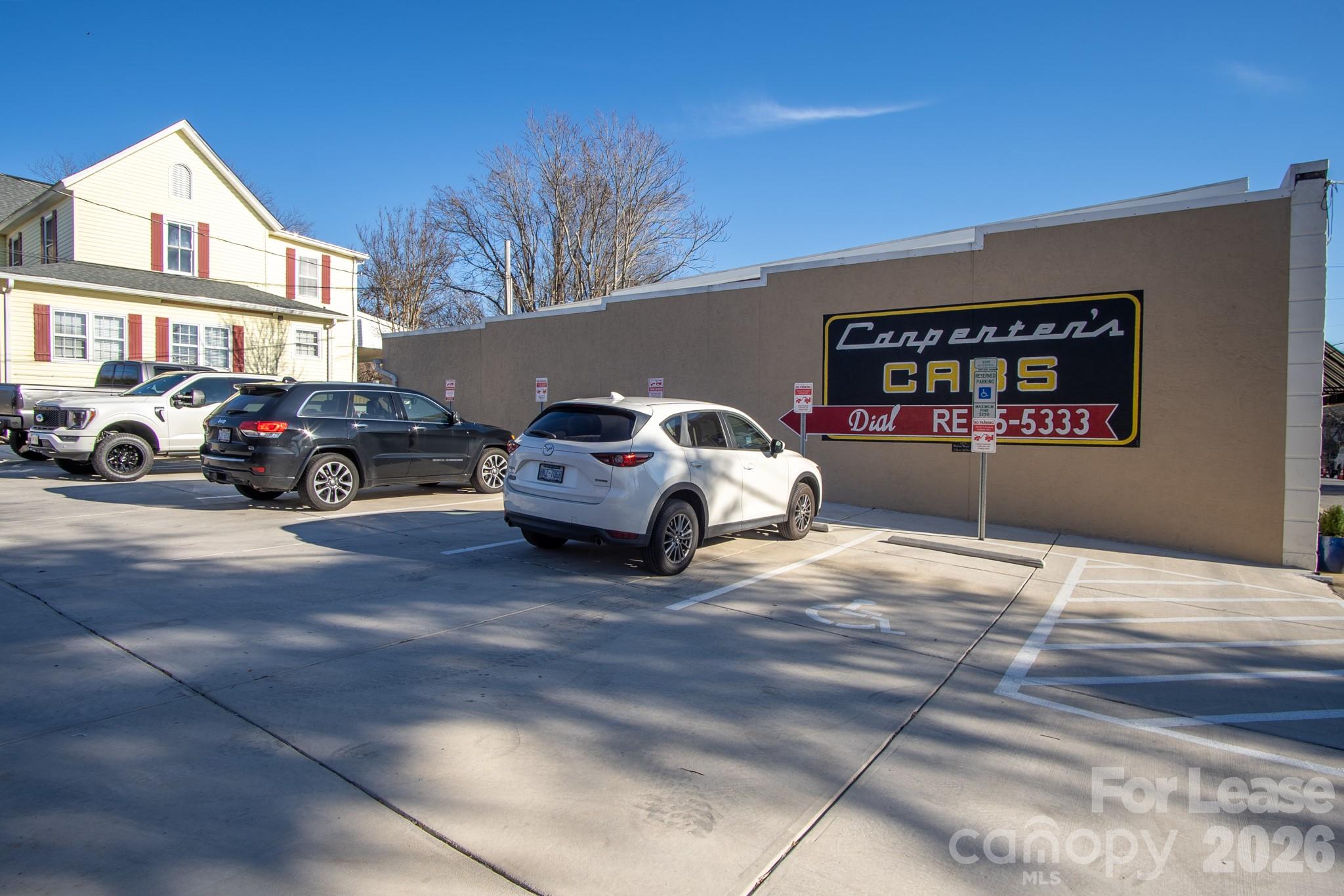 207 S Academy Street Lincolnton NC 28092