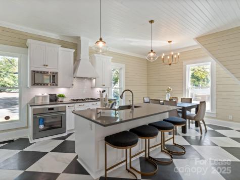 402 S Chester Street Gastonia NC 28052