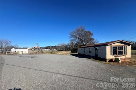 85 Old Mountain Road Hiddenite NC 28636