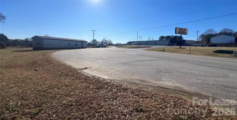 85 Old Mountain Road Hiddenite NC 28636