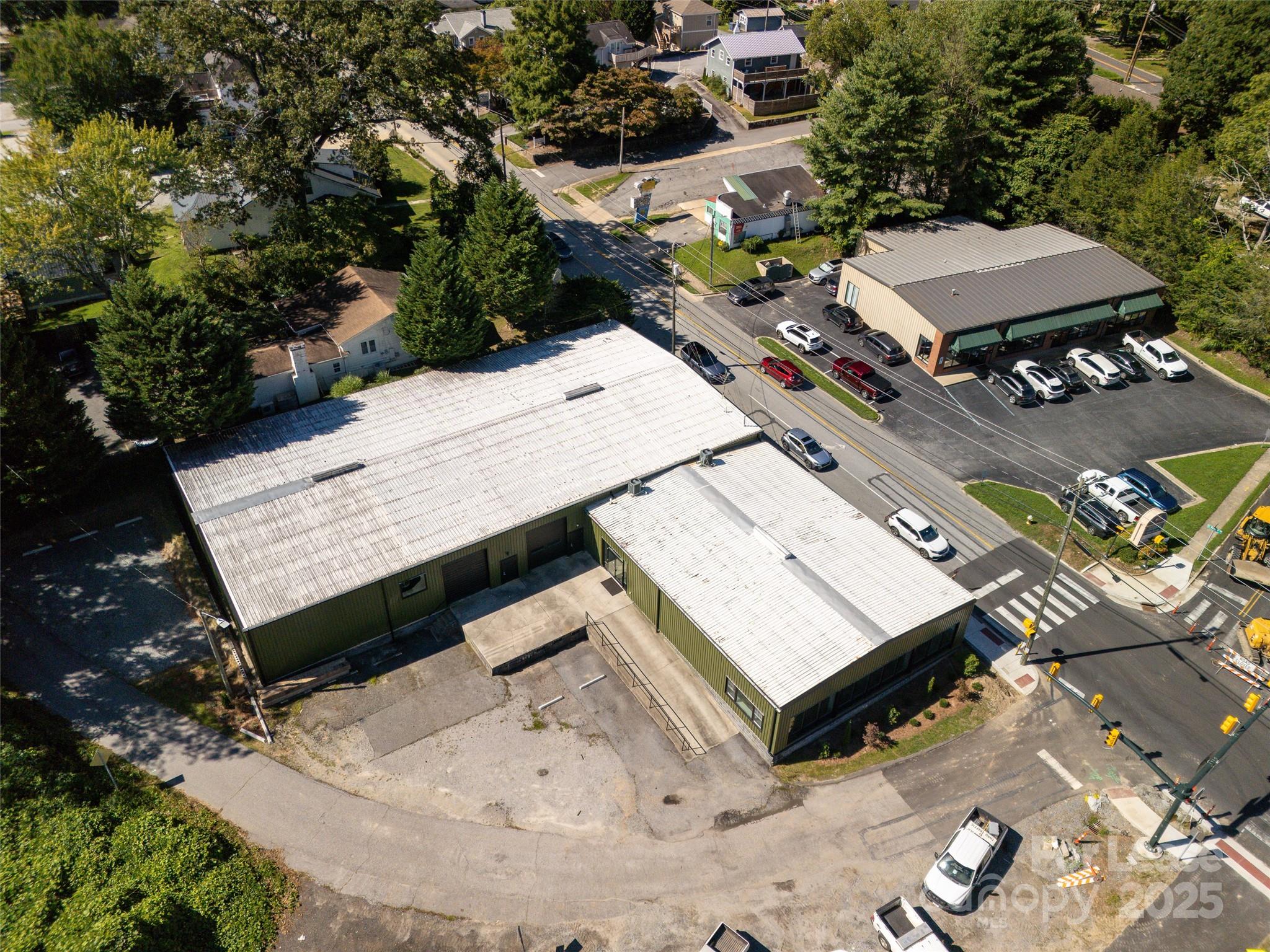 512 Kanuga Road Hendersonville NC 28739