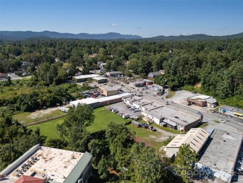 512 Kanuga Road Hendersonville NC 28739