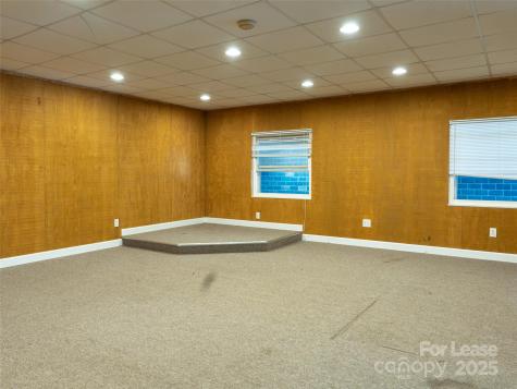 512 Kanuga Road Hendersonville NC 28739