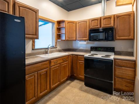 512 Kanuga Road Hendersonville NC 28739