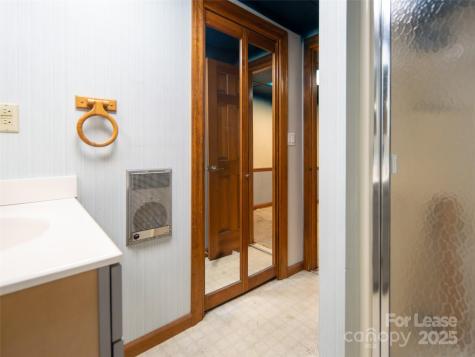 512 Kanuga Road Hendersonville NC 28739