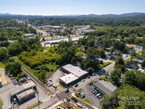 512 Kanuga Road Hendersonville NC 28739