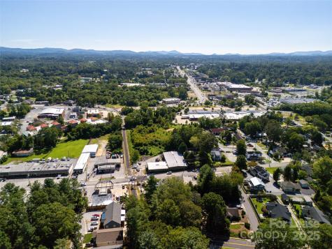 512 Kanuga Road Hendersonville NC 28739