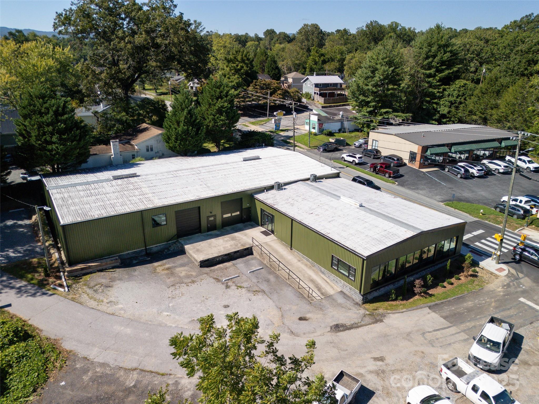 512 Kanuga Road Hendersonville NC 28739